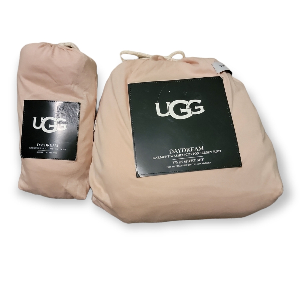 Ugg Twin Sheet Set and 2 King Pillowcases, Daydream